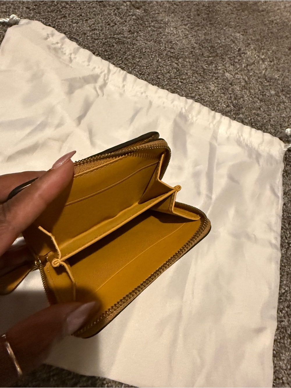 Coach Mustard Leather Compact Wallet with Gold 'C' Accent - Picture 4 of 5
